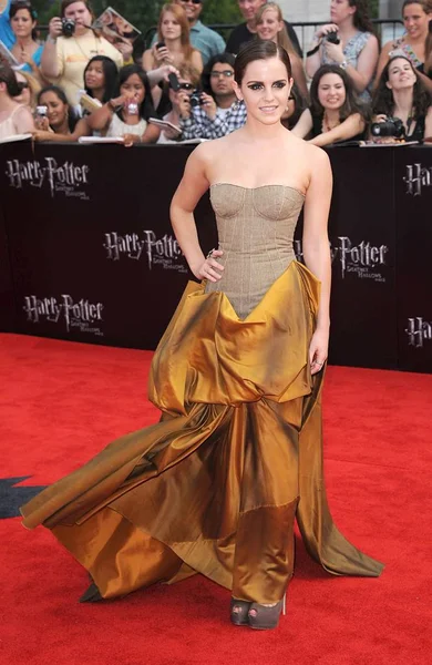 Emma Watson Harry Potter Ölüm Yadigarları Için Gelenler Part Kuzey — Stok fotoğraf