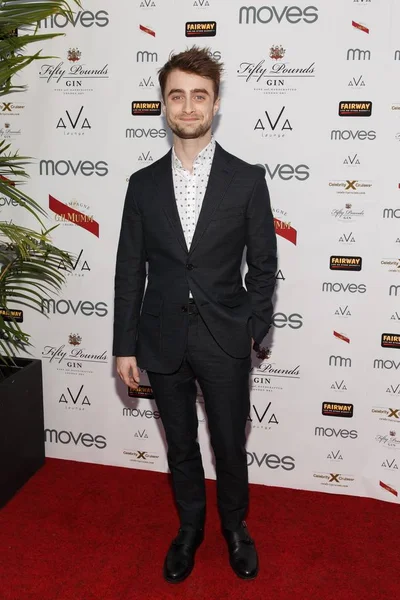 Daniel Radcliffe Bij Aankomsten Voor Moves Magazine 2014 Zomer Uitgifte — Stockfoto