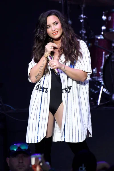 Demi Lovato Escenario Para 2017 Hot 100 Music Festival Sat — Foto de Stock