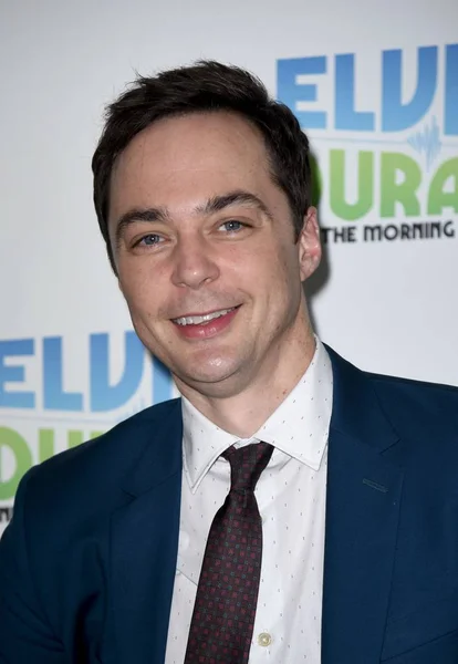 Jim Parsons Una Aparición Pública Para Young Sheldon Cast Appearance — Foto de Stock