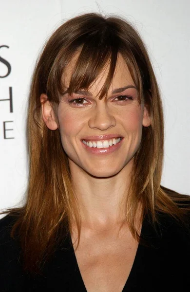 Hilary Swank Store Appearance Guerlain Fragrance Insolence Perfume Launch Saks — Stock Photo, Image