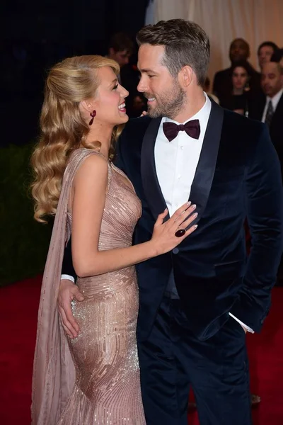 Blake Lively Ryan Reynolds Arrivals Charles James Fashion Opening Night — Stock Photo, Image