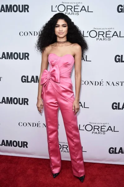 Zendaya Vistiendo Viktor Rolf Las Llegadas Para 2017 Glamour Women — Foto de Stock