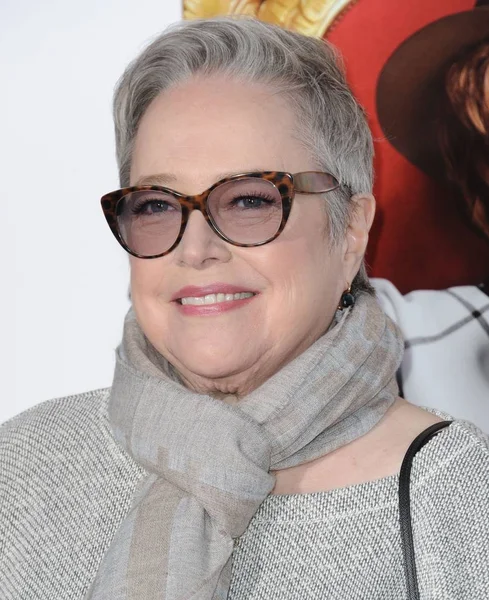 Kathy Bates Chegadas Para Boss Premiere Regency Westwood Village Theatre — Fotografia de Stock