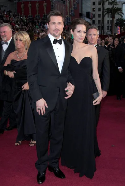 Brad Pitt Angelina Jolie Vestindo Vestido Elie Saab Chegadas Para — Fotografia de Stock