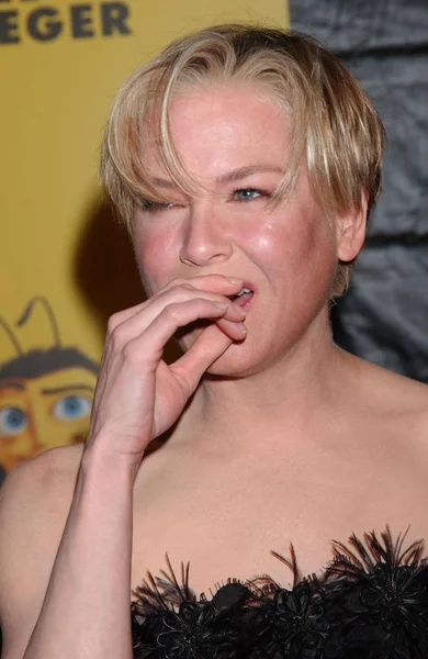 Renee Zellweger Vid Ankomster För Bee Movie Premiere Amc Loews — Stockfoto