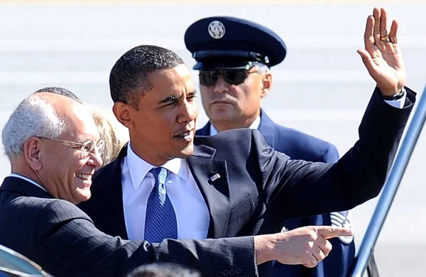 2009年9月21日 纽约州奥尔巴尼国际机场的空军一号 为美国总统奥巴马访问奥尔巴尼而公开露面 照片由 克里斯汀 卡拉汉 埃弗雷特科尔 — 图库照片