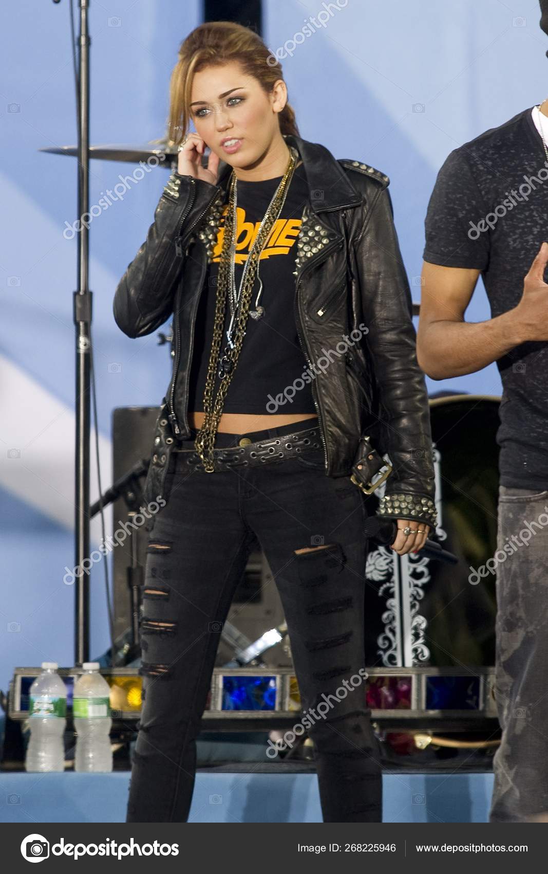 Майли Сайрус Сцене Шоу Good Morning America Gma Summer Concert.