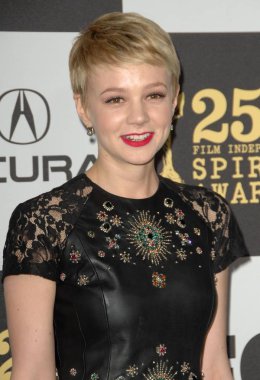 Carey Mulligan (Christopher Kane elbise giyiyor) 25 Film Bağımsız Ruh Ödülleri için katılım, Olay Güverte 777 Chick Hearn Court, Los Angeles, Ca Mart 5, 2010. Fotoğraf: Dee Cercone /Everett Collection