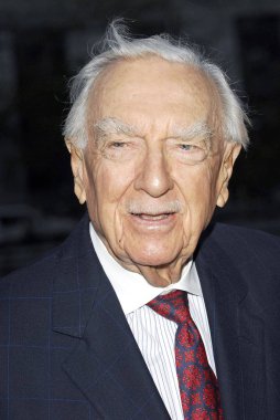 Walter Cronkite 6 Yıllık Tribeca Film Festivali için Vanity Fair Party için gelenler, New York State Supreme Courthouse, New York, Ny, Nisan 24, 2007. Fotoğraf: Ray Tamarra / Everett Koleksiyonu