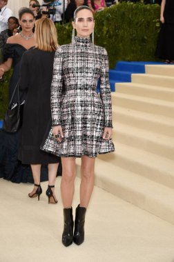 Jennifer Connelly (Louis Vuitton giyiyor) Rei Kawakubo & Comme des Garcons Kostüm Enstitüsü Gala için gelenler - Arrivals 2, Metropolitan Museum of Art, New York, Ny Mayıs 1, 2017. Fotoğraf: Steven Ferdman / Everett Koleksiyonu