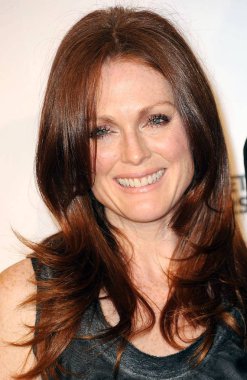 Calvin Klein Koleksiyonu Guggenheim Sanat Ödülleri için gelenler Julianne Moore, Guggenheim Müzesi, New York, Ny Ekim 29, 2009. Fotoğraf: Kristin Callahan / Everett Koleksiyonu