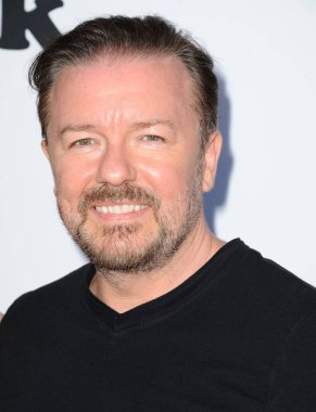 Ricky Gervais Derek Sezon 2 Premiere için gelenler, Leonard H. Goldenson Tiyatrosu, Los Angeles, Ca Mayıs 27, 2014. Fotoğraf: Dee Cercone /Everett Collection