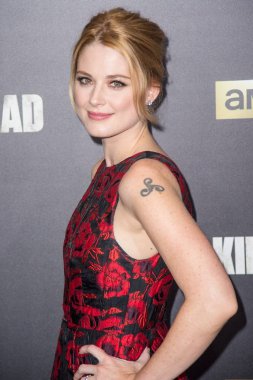 Alexandra Breckenridge The Walking Dead Sezon Altı Prömiyeri için gelenler, Madison Square Garden, New York, Ny Ekim 9, 2015. Fotoğraf: Steven Ferdman / Everett Koleksiyonu