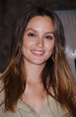 Leighton Meester Empire State Binası Lösemi Ortaklık Aydınlatma Karşı Bağlantılı Coty-Dkms için bir kamu görünümde, Empire State Binası, New York, Ny Nisan 28, 2011. Fotoğraf: Kristin Callahan / Everett Koleksiyonu