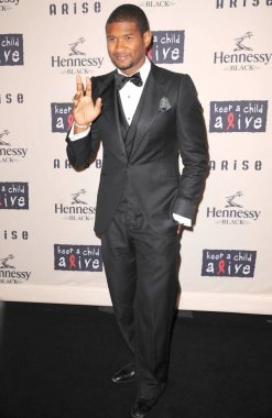 Usher at arrivals for Keep a Child Alive 6th Annual Black Ball Fundraiser, Hammerstein Ballroom, New York, NY October 15, 2009. Photo By: Kristin Callahan/Everett Collection