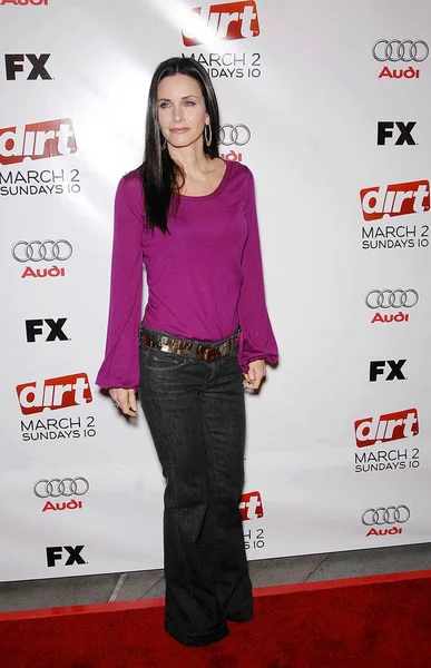 Courteney Cox Vestindo Top Balenciaga Jeans Brand Chegadas Para Dirt — Fotografia de Stock