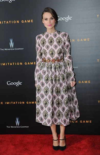 Keira Knightley Con Vestido Dolce Gabbana Las Llegadas Para Imitation — Foto de Stock