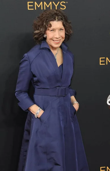 Lily Tomlin Při Příjezdu Každoroční Primetime Ceny Emmy 2016 Příjezdy — Stock fotografie