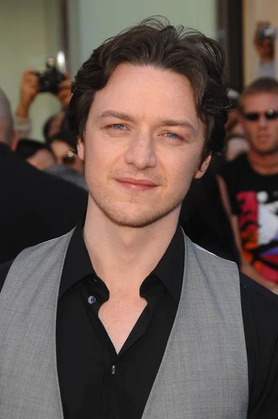 James Mcavoy Las Llegadas Para Gnomeo Juliet Premiere Capitan Theatre — Foto de Stock