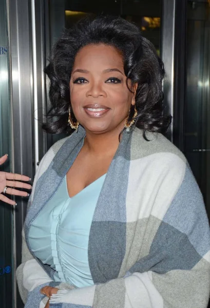 Oprah Winfrey Bei Der Ankunft Für Cbs Heute Morgen Cbs — Stockfoto