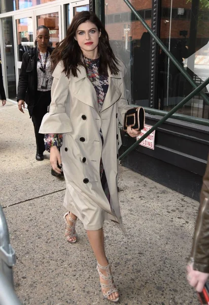 Alexandra Daddario Por Celebrity Candids Wed Nueva York Mayo 2017 —  Fotos de Stock