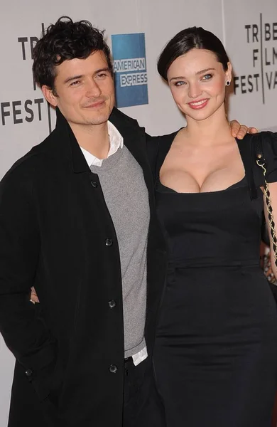 Miranda Kerr Orlando Bloom Las Llegadas Good Doctor Estreno Mundial — Foto de Stock