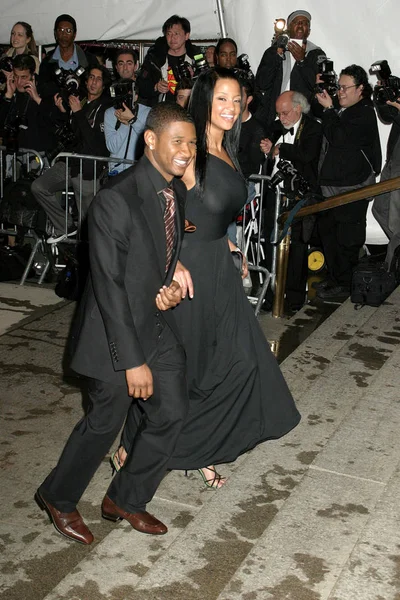 Usher Kostüm Enstitüsü Chanel Sergi Açılış Gecesi Gala Benefit Metropolitan — Stok fotoğraf