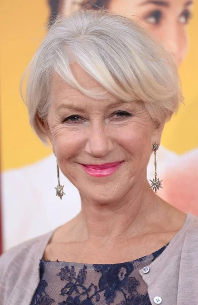 Helen Mirren Las Llegadas Para Hundred Foot Journey Premiere Ziegfeld — Foto de Stock