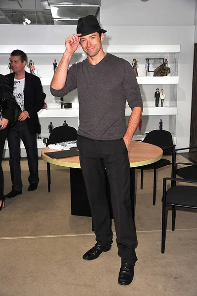 Hugh Jackman Aparência Loja Para Fashion Night Out Jeffrey New — Fotografia de Stock