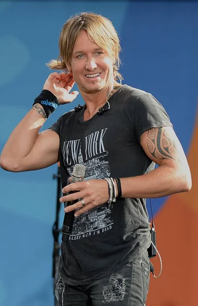 Keith Urban Sur Scène Pour Good Morning America Gma Summer — Photo