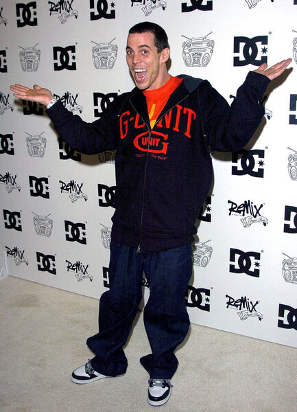 Steve O at arrivals for Travis Barker DC Shoes Launch Party, LAX Nightclub, Los Angeles, CA, Monday, November 14, 2005. Фото: David Longendyke / Everett Collection
