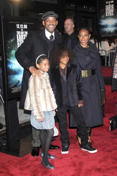 Smith Jada Pinkett Smith Willow Smith Jaden Smith Chegadas Para — Fotografia de Stock