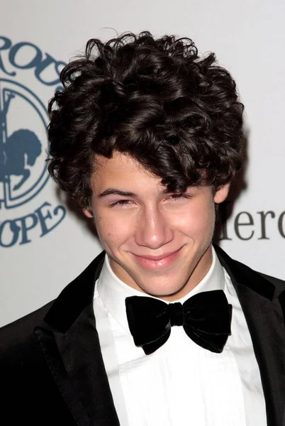 Nick Jonas Chegadas Para 30Th Anniversary Carousel Hope Ball Beverly — Fotografia de Stock