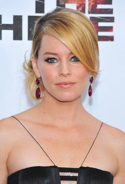 Elizabeth Banks at arrivals for THE NEXT THREE DAYS Premiere, The Ziegfeld Theatre, New York, NY November 9, 2010. Photo By: Gregorio T. Binuya/Everett Collection