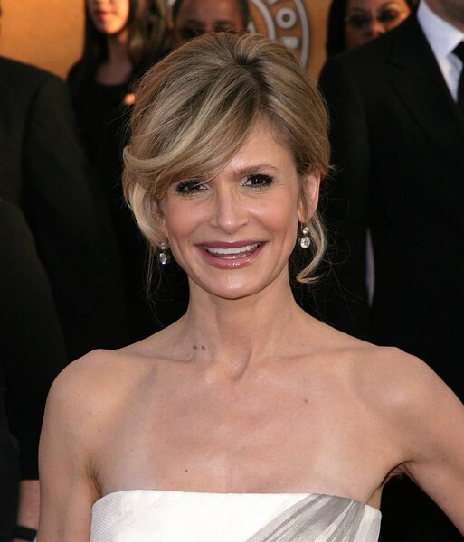 Kyra Sedgwick at arrivals for 16th Annual Screen Actors Guild SAG Awards - ARRIVALS, Shrine Auditorium, Los Angeles, CA January 23, 2010. Photo By: Adam Orchon/Everett Collection