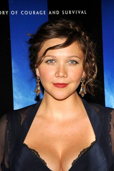 Maggie Gyllenhaal Las Llegadas Para Premiere World Trade Center Ziegfeld Imágenes De Stock Sin Royalties Gratis