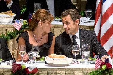 Carla Bruni-Sarkozy, Nicolas Sarkozy Vicdan Vakfı'nın Temyiz için katılım 2008 Dünya Devlet Adamı Ödül Töreni, Waldorf-Astoria Hotel, New York, Ny, Eylül 23, 2008. Fotoğraf: Jason Smith / Everett Koleksiyonu