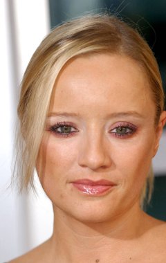 Lucy Davis 40 Yaşındaki Virgin Premiere için gelenler, Arclight Sinema, Los Angeles, Ca, Ağustos 11, 2005. Fotoğraf: John Hayes / Everett Koleksiyonu