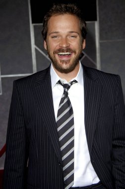 Peter Sarsgaard Flightplan Premiere için gelenler, El Capitan Tiyatrosu, Los Angeles, Ca, Eylül 19, 2005. Fotoğraf: Michael Germana / Everett Koleksiyonu