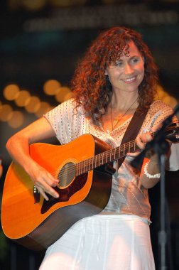 Minnie Driver Groves Yaz Konser Serisi için sahnede, Grove, Los Angeles, Ca, Ağustos 03, 2005. Fotoğraf: Michael Germana / Everett Koleksiyonu 