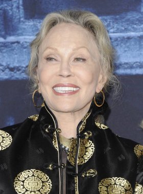 Faye Dunaway Game of Thrones Sezon 6 prömiyeri, Hollywood ve Highland merkezi 'nde Dolby Theatre, Los Angeles, CA Nisan 10, 2016 için gelenler. Fotoğraf: Elizabeth Goodenough/Everett Collection
