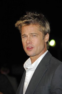 Brad Pitt Babil Premiere için gelenler, Westwood Mann's Village Tiyatrosu, Los Angeles, Ca, Kasım 05, 2006. Fotoğraf: Michael Germana / Everett Koleksiyonu