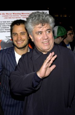 Yönetmen Pedro Almodovar ve Gael Garcia Bernal Bad Education gösteriminde, 42 New York Film Festivali'nde, Ny Ekim 9, 2004. (Fotoğraf: S.Sarac/Everett Collection)