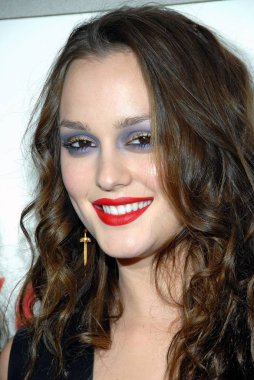 Leighton Meester Amerikan Eagle Outfitters Flagship Store önizleme parti, Broadway ve 46th Street, New York, NY Kasım 17, 2009 için katılım. Fotoğraf: Desiree Navarro/Everett Collection
