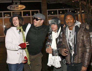 Cisco Adler, Herman Townsend, Simon Rex, Shwayze dışarı ve hakkında için - Sundance Film Festivali, Sundance Film Festivali, Park City, Ut, 18 Ocak 2008 de Candids. Fotoğraf: James Atoa / Everett Koleksiyonu