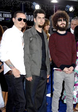 Transformers Paramount Pictures Premiere için gelenler Linkin Park, Mann's Village Tiyatrosu, Los Angeles, Ca, Haziran 27, 2007. Fotoğraf: Michael Germana / Everett Koleksiyonu