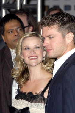 Reese Witherspoon, Ryan Phillippe at arrivals for WALK THE LINE Premiere at AFI Fest 2005 Opening Night Gala, The ArcLight Hollywood Cinerama Dome, Los Angeles, CA, November 03, 2005. Photo by: Michael Germana/Everett Collection clipart