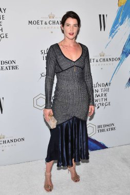 Cobie Smulders Broadway'de George Revival Açılış Gecesi ile Park'ta Pazar katılım, Hudson Tiyatrosu, New York, Ny Şubat 23, 2017. Fotoğraf: Steven Ferdman / Everett Koleksiyonu