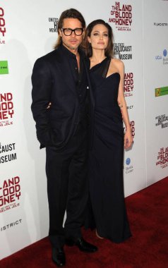 Brad Pitt, Angelina Jolie In The Land Of Blood And Honey Premiere için gelenler, Arclight Hollywood, Los Angeles, Ca Aralık 8, 2011. Fotoğraf: Dee Cercone /Everett Collection